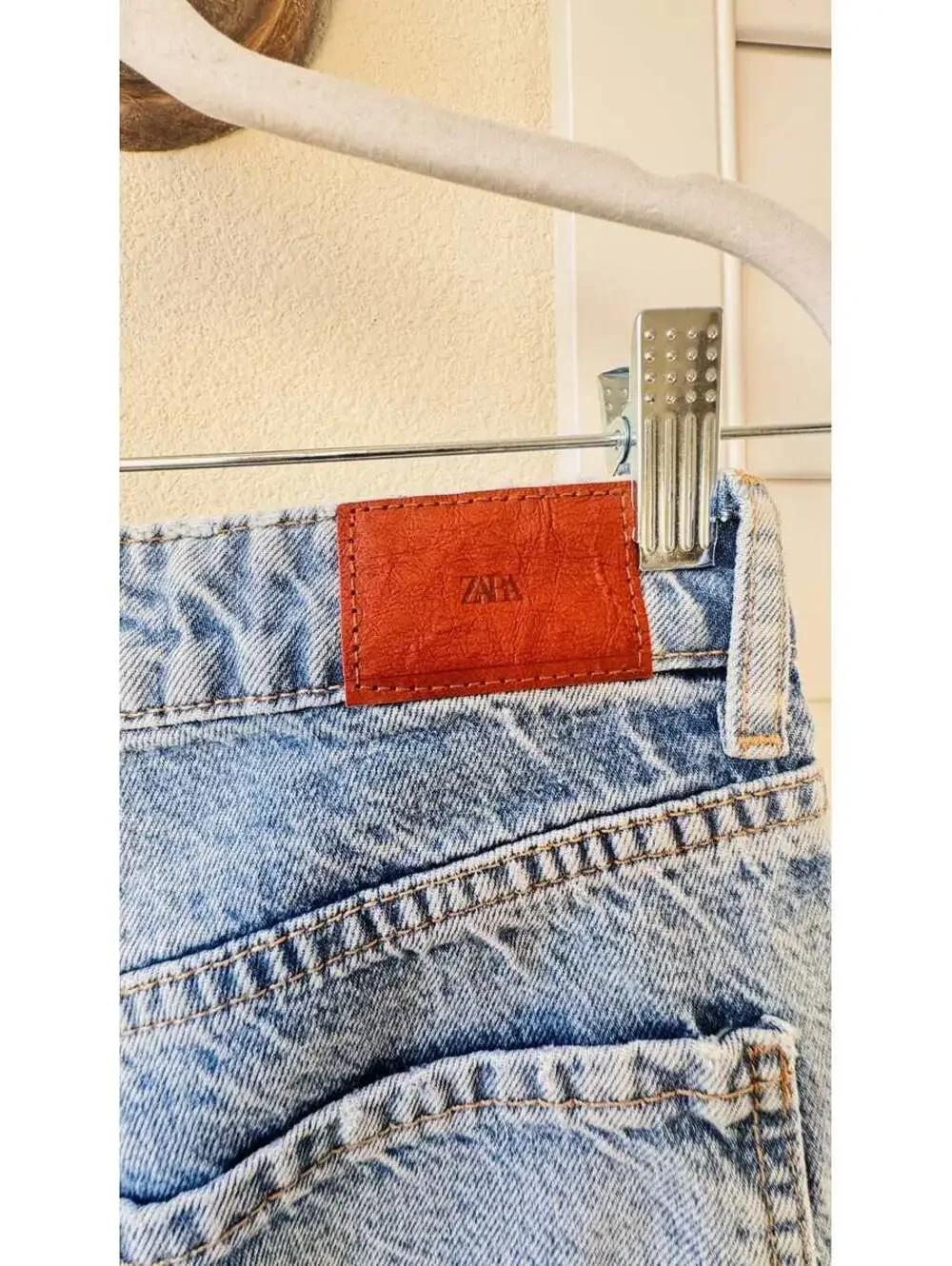 Zara Mid Rise Straight Leg Ankle Jeans Size US 4